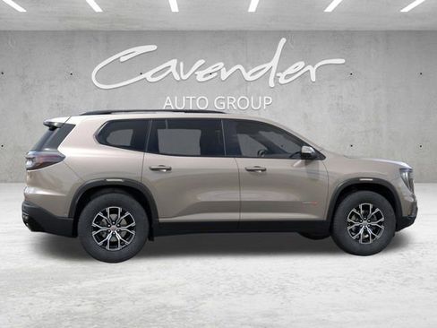 New 2026 GMC Acadia AT4 w/ Luxury Package AWD/4WD image 5