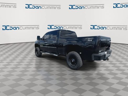 Used 2012 GMC Sierra 2500 Denali w/ Suspension Package, Off-Road AWD/4WD image 7