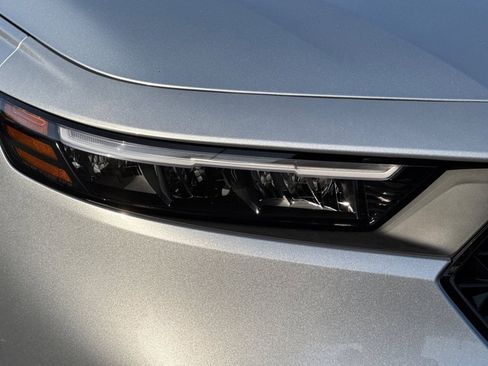 Used 2025 Honda Accord Sport image 31