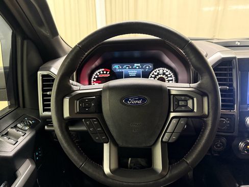Used 2019 Ford F150 Lariat w/ Equipment Group 502A Luxury AWD/4WD image 33