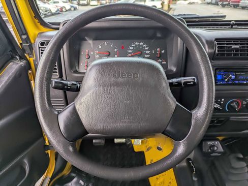 Used 2002 Jeep Wrangler SE image 17