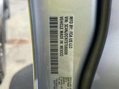 Used 2025 Jeep Compass Limited w/ Sun & Sound Group AWD/4WD image 32