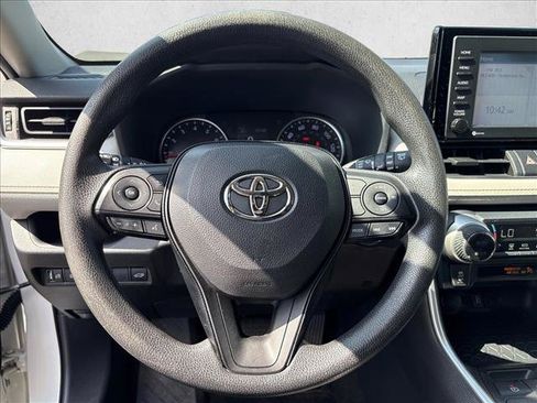 Certified 2020 Toyota RAV4 XLE w/ Convenience Package FWD image 25