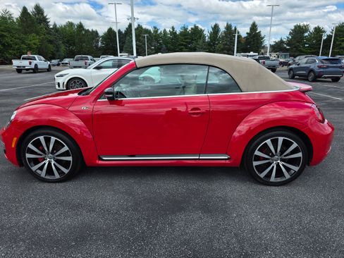 Used 2014 Volkswagen Beetle R-Line FWD image 2