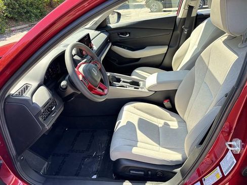 Used 2025 Honda Accord SE image 14