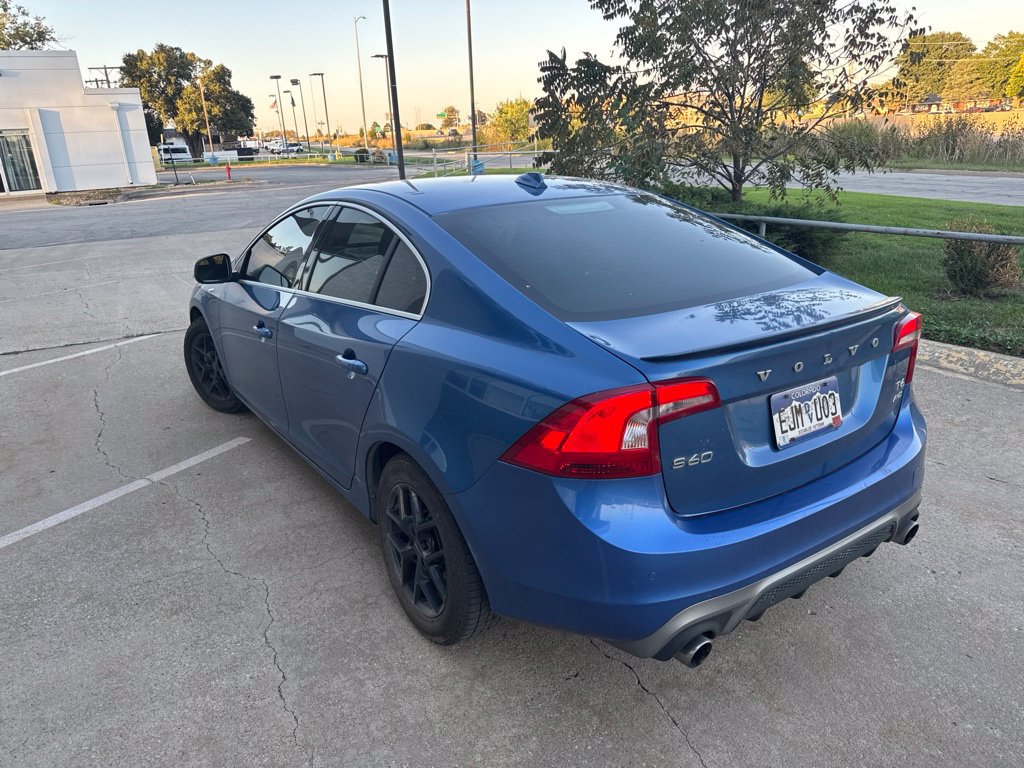 Used 2017 Volvo S60 T6 R-Design Platinum AWD/4WD image 5