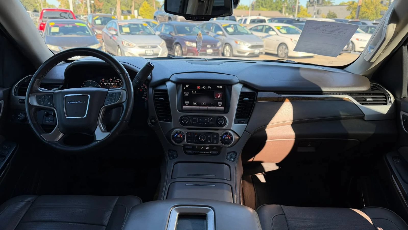 Used 2015 GMC Yukon XL Denali w/ Touring Package RWD image 18