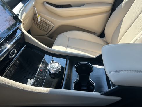 New 2026 Jeep Grand Cherokee L Limited image 24