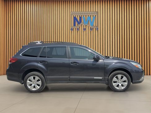 Used 2011 Subaru Outback 2.5i Premium AWD/4WD image 20