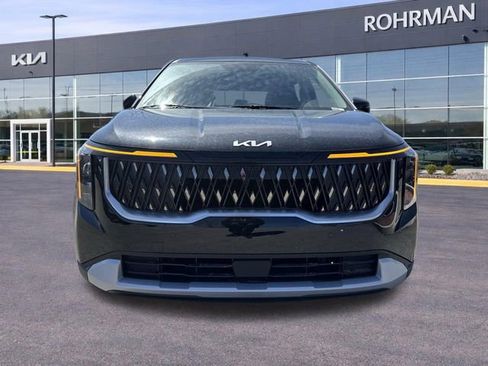 New 2026 Kia Carnival FWD image 25