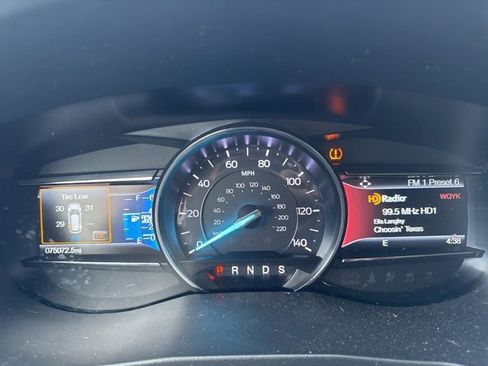 Used 2018 Ford Explorer Limited image 11