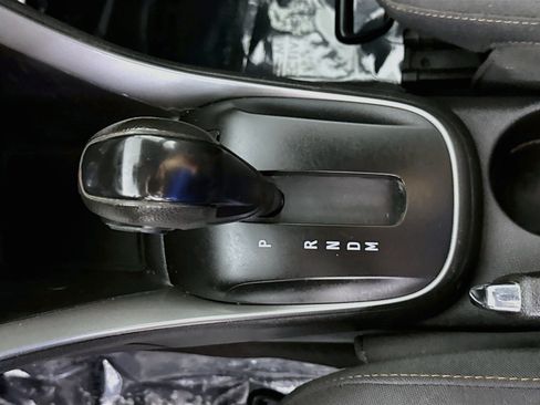 Used 2019 Chevrolet Trax LS FWD image 19