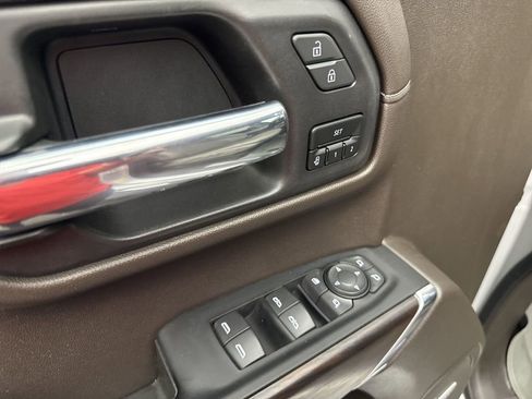 Used 2022 GMC Sierra 1500 SLT w/ SLT Premium Plus Package image 10