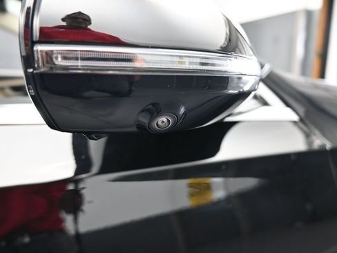 Used 2025 Mercedes-Benz E 350 4MATIC Sedan image 49