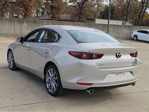 Used 2025 MAZDA MAZDA3 s image 3