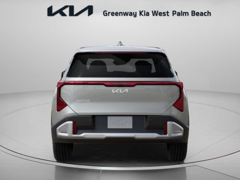 New 2027 Kia Seltos LX FWD image 6