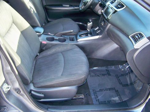 Used 2019 Nissan Sentra SV image 33