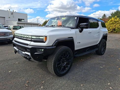 New 2026 GMC Hummer EV SUV image 2