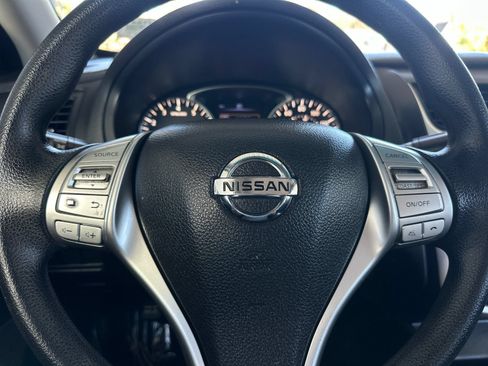 Used 2016 Nissan Altima 2.5 S w/ Power Driver Seat Package FWD image 20