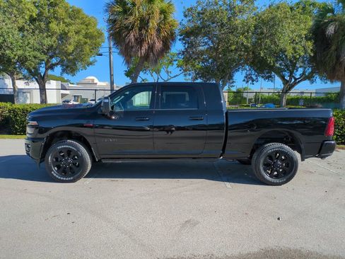 New 2026 RAM 2500 Laramie AWD/4WD image 8