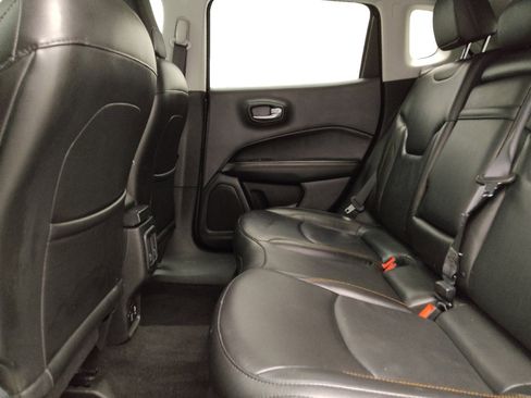 Used 2019 Jeep Compass Limited AWD/4WD image 18