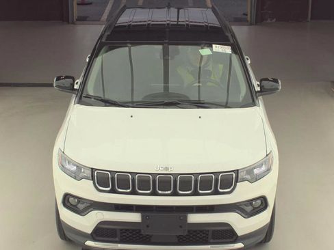 Used 2022 Jeep Compass Limited image 2