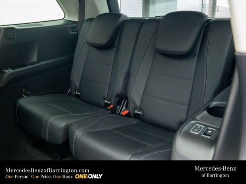 New 2026 Mercedes-Benz GLS 450 4MATIC image 23