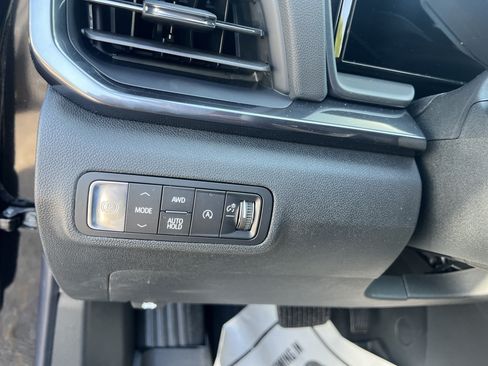 New 2026 GMC Terrain AT4 w/ Technology Package II AWD/4WD image 10
