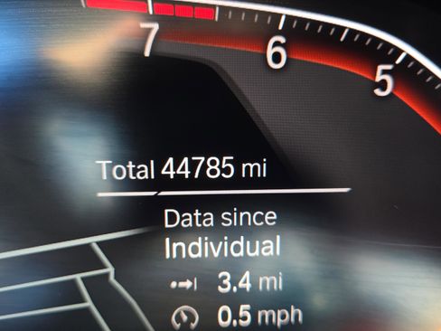 Used 2020 BMW X6 sDrive40i w/ M Sport Package image 31