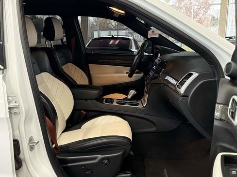 Used 2021 Jeep Grand Cherokee Trackhawk image 30