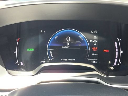 Used 2024 Toyota Corolla XLE FWD image 13
