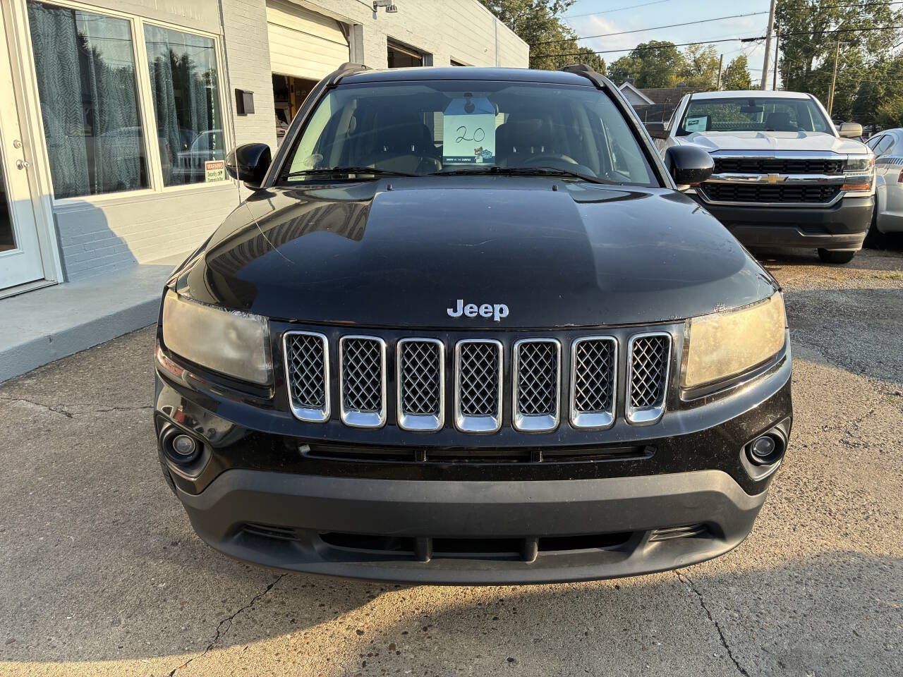 Used 2014 Jeep Compass Latitude w/ Sun/Sound Group FWD image 8