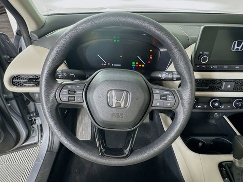 Certified 2024 Honda HR-V LX image 13
