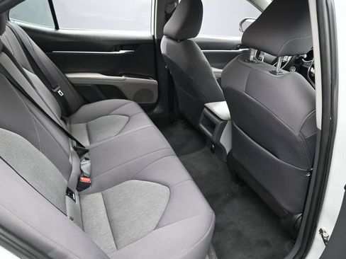 Used 2024 Toyota Camry LE FWD image 31
