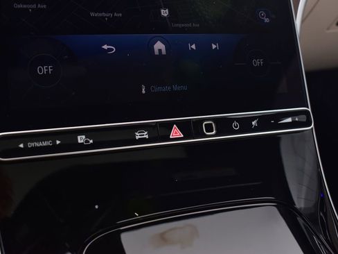 Certified 2025 Mercedes-Benz C 300 4MATIC Sedan image 21