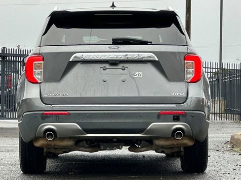 Used 2023 Ford Explorer Limited image 4
