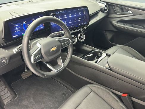 Used 2024 Chevrolet Blazer EV LT AWD/4WD image 12