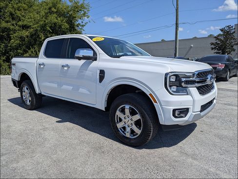 Used 2024 Ford Ranger Lariat w/ Trailer Tow Package AWD/4WD image 2