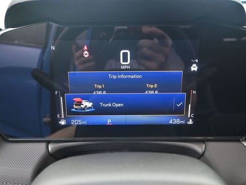 Used 2024 Chevrolet TrailBlazer LT w/ LT Cold Weather Package FWD image 8