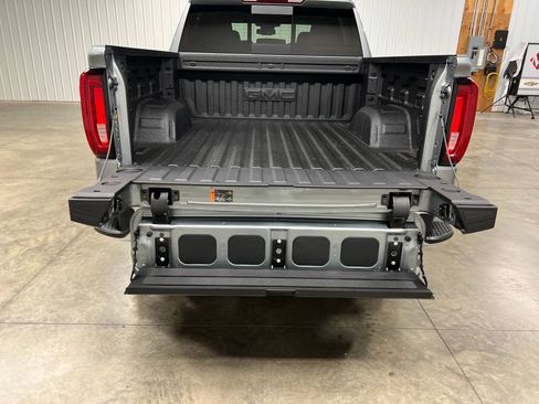 New 2026 GMC Sierra 1500 SLT w/ SLT Premium Plus Package AWD/4WD image 11
