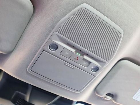 New 2026 Nissan Sentra SR w/ SR Premium Package FWD image 17