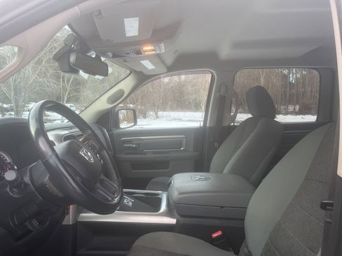 Used 2018 RAM 1500 Big Horn image 9