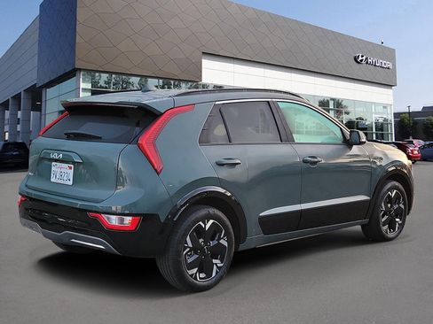 Used 2025 Kia Niro Wind image 2