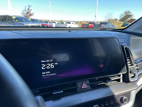 Used 2023 Kia Sportage EX image 27