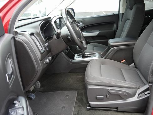 Used 2018 Chevrolet Colorado LT w/ LT Convenience Package image 8