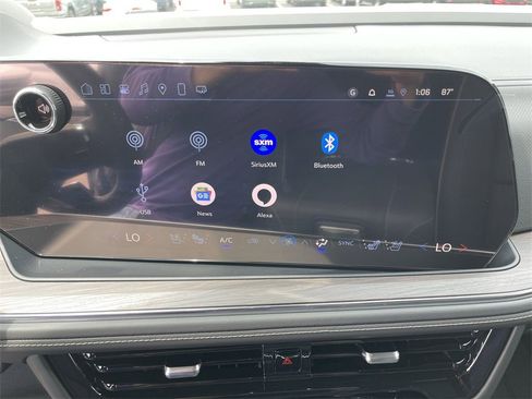 New 2025 Chevrolet Suburban Premier image 16