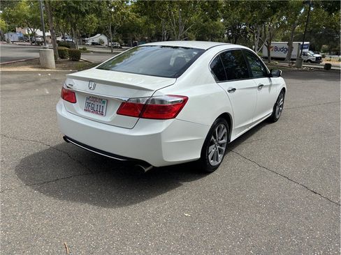 Used 2014 Honda Accord Sport image 6