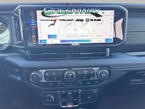 New 2025 Jeep Wrangler Sahara image 15