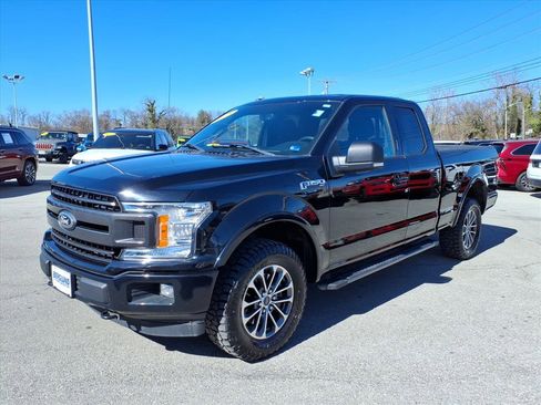 Used 2018 Ford F150 XLT w/ Equipment Group 302A Luxury image 8