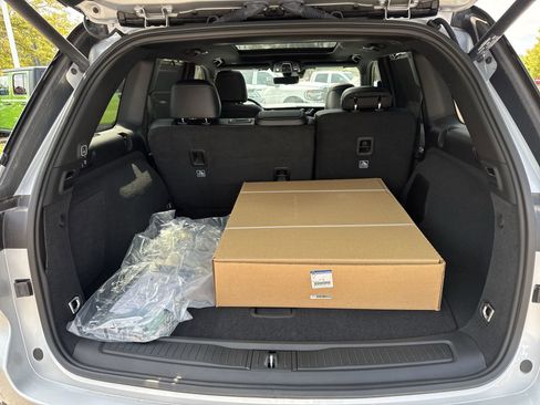 New 2025 Jeep Grand Cherokee Trailhawk w/ Luxury Tech Group III image 33